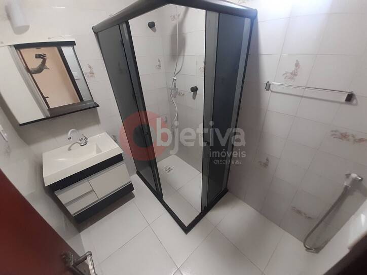 Casa à venda com 4 quartos, 200m² - Foto 11