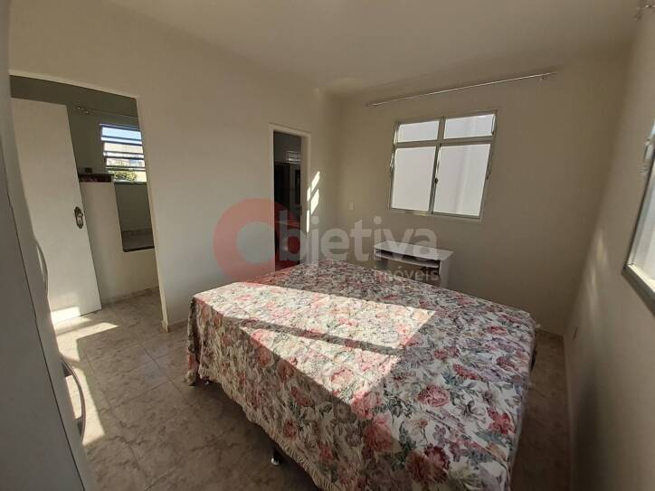 Casa à venda com 4 quartos, 200m² - Foto 32