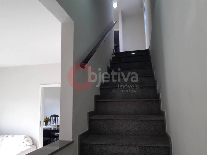 Casa à venda com 4 quartos, 200m² - Foto 41