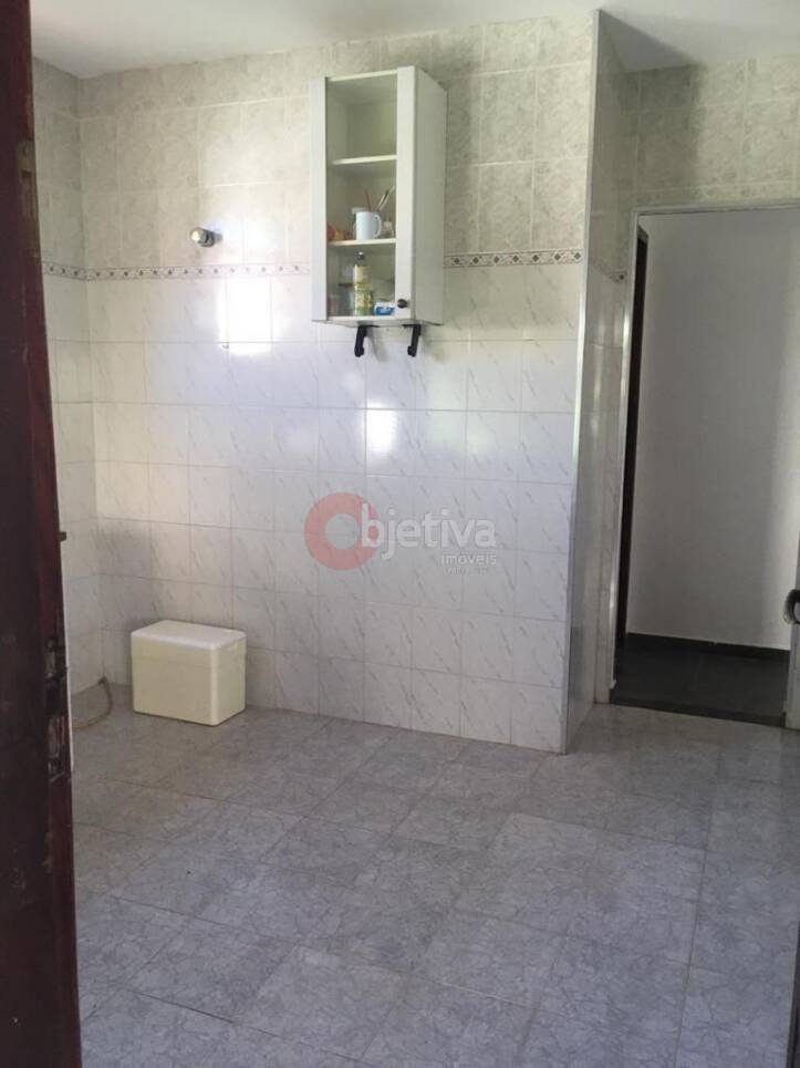 Casa à venda e aluguel com 4 quartos, 90m² - Foto 6