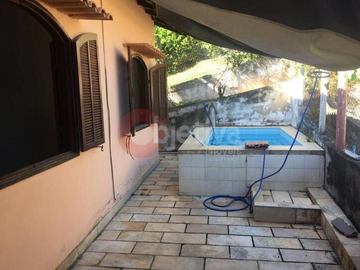 Casa à venda e aluguel com 4 quartos, 90m² - Foto 9