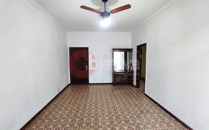 Apartamento à venda com 2 quartos, 75m² - Foto 2