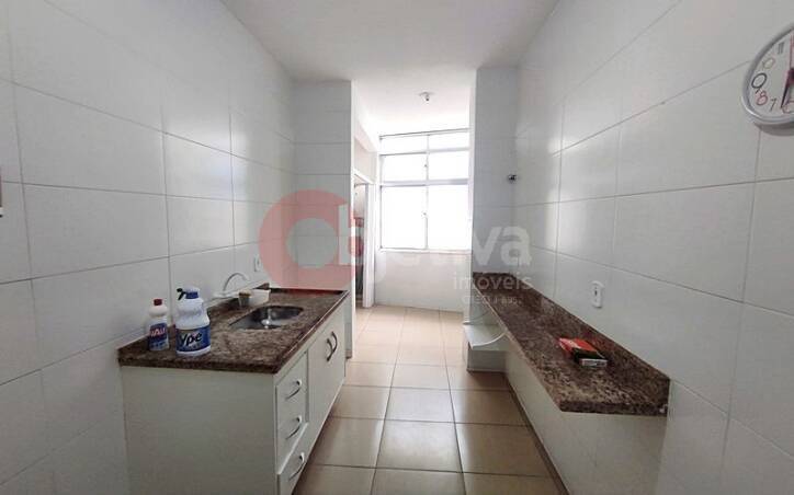 Apartamento à venda com 2 quartos, 75m² - Foto 10