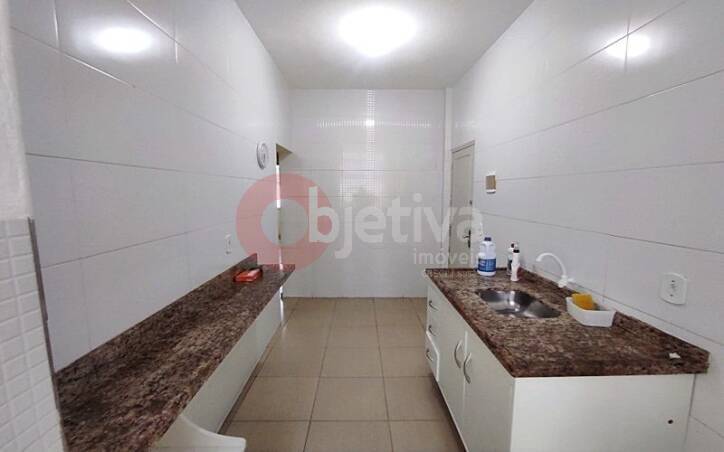 Apartamento à venda com 2 quartos, 75m² - Foto 11