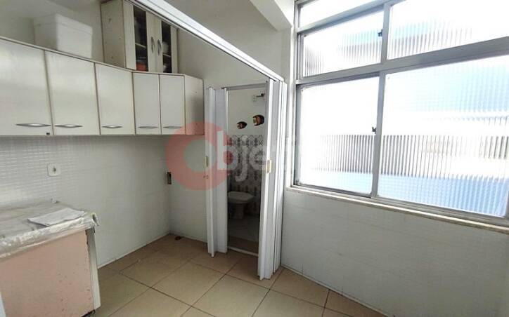 Apartamento à venda com 2 quartos, 75m² - Foto 12