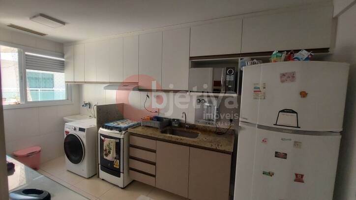 Apartamento à venda com 2 quartos, 80m² - Foto 2