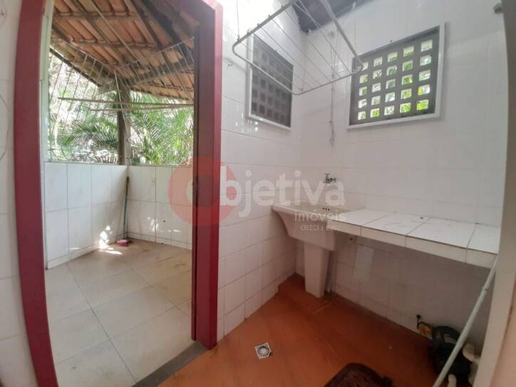 Casa à venda com 3 quartos, 60m² - Foto 6