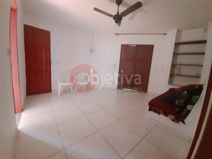 Casa à venda com 3 quartos, 60m² - Foto 9