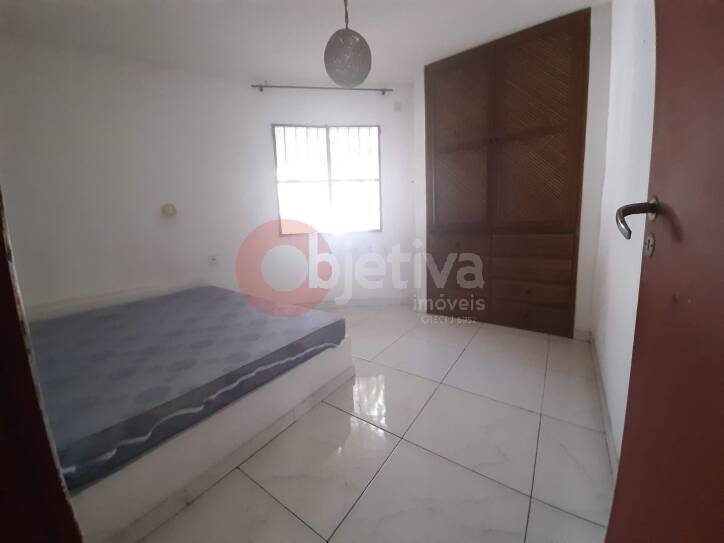 Casa à venda com 3 quartos, 60m² - Foto 11