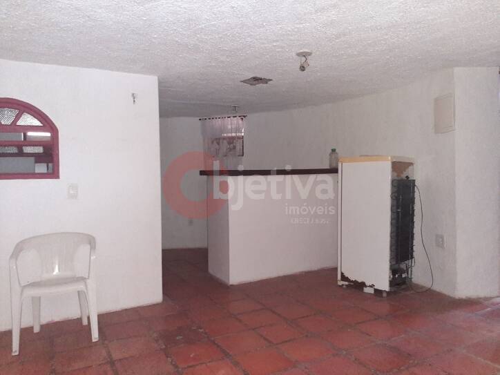 Casa à venda com 3 quartos, 60m² - Foto 17