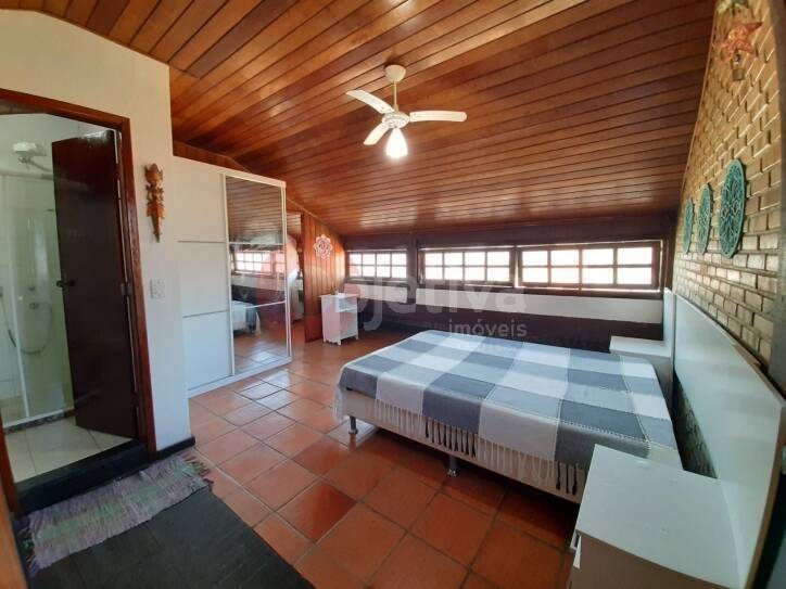 Casa à venda com 3 quartos, 105m² - Foto 24