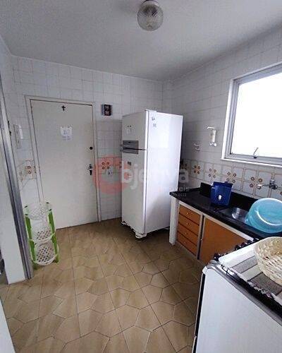 Apartamento à venda com 3 quartos, 90m² - Foto 15