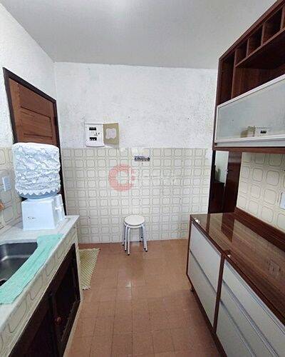 Casa para alugar com 2 quartos, 360m² - Foto 12