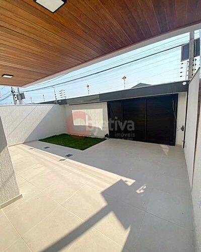 Casa à venda com 3 quartos, 136m² - Foto 2