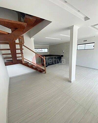 Casa à venda com 3 quartos, 136m² - Foto 4