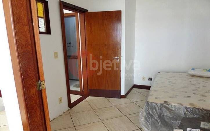 Apartamento à venda com 5 quartos, 200m² - Foto 34