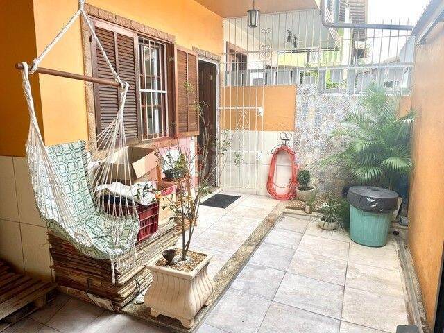 Casa à venda com 3 quartos, 95m² - Foto 3