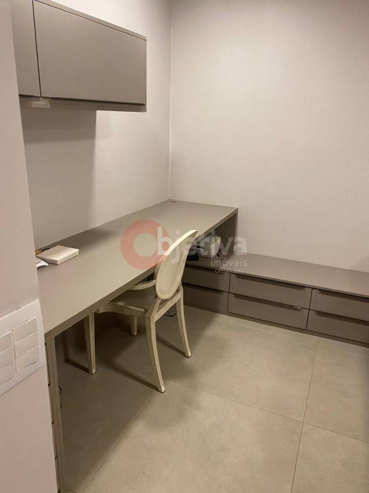 Casa à venda com 5 quartos, 220m² - Foto 14