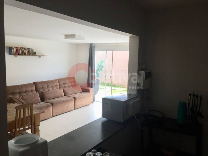 Casa à venda com 3 quartos, 150m² - Foto 3