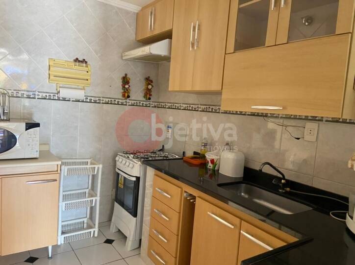 Casa à venda com 2 quartos, 71m² - Foto 7