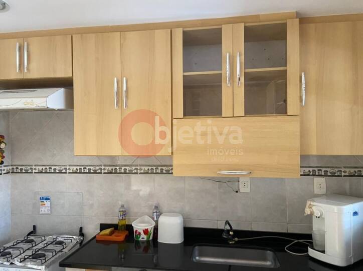 Casa à venda com 2 quartos, 71m² - Foto 9