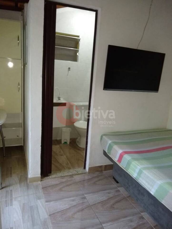 Casa à venda com 5 quartos, 360m² - Foto 3