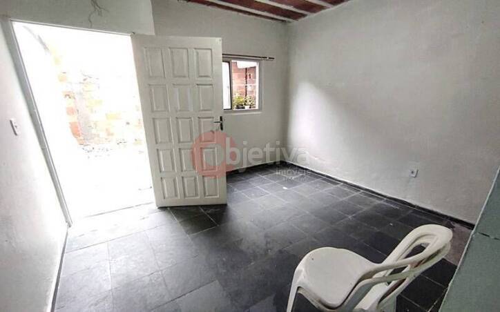 Casa à venda com 7 quartos, 300m² - Foto 28