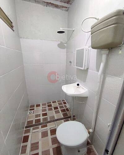 Casa à venda com 7 quartos, 300m² - Foto 29